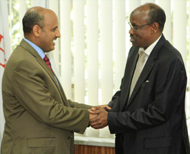 Mr. Tewolde Gebremariam, CEO of Ethiopian and Mr. Mohamed  Yacoub Mahamoud, General Manager of DIA after the signing of the MoU (Photo: EthiopianAirlines.com)