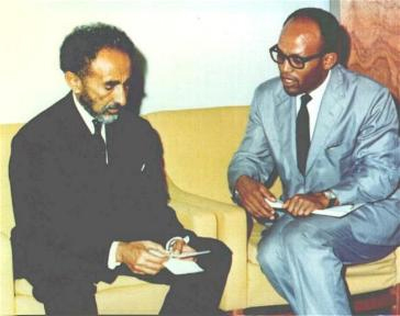 Ketema Yifru and Emperor Haile Selassie (Photo: www.oau-creation.com )