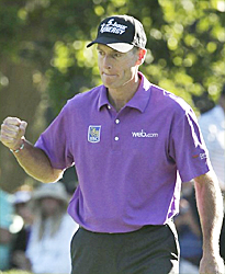 Furyk has lead heading to final round of PGA