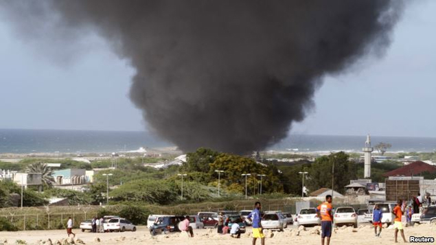 Ethiopian Military Plane Crash Lands in Mogadishu