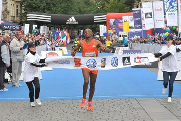 World Half Silver Medallist Chimsa to run Toronto Marathon