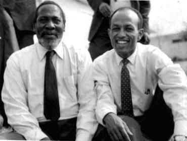 Ketema Yifru and and the late President Jomo Kenyatta of Kenya (Photo: www.oau-creation.com )